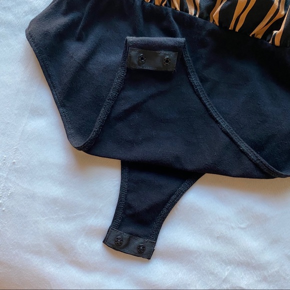 Black and gold bodysuit - Picture 4 of 5